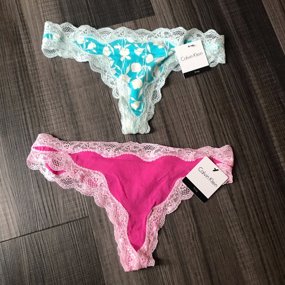 NWT Calvin Klein Two Toned/Textured Thong Bundle